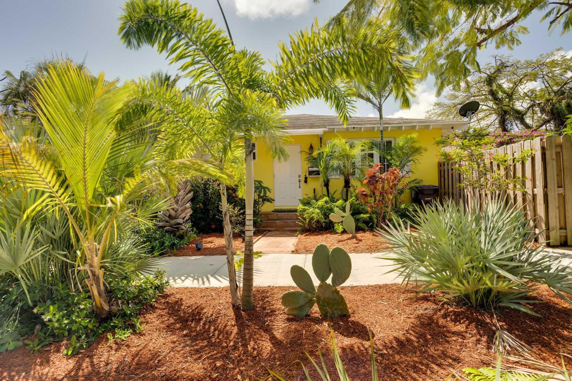 West Palm Beach Home With Fenced-In Yard And Deck! 外观 照片