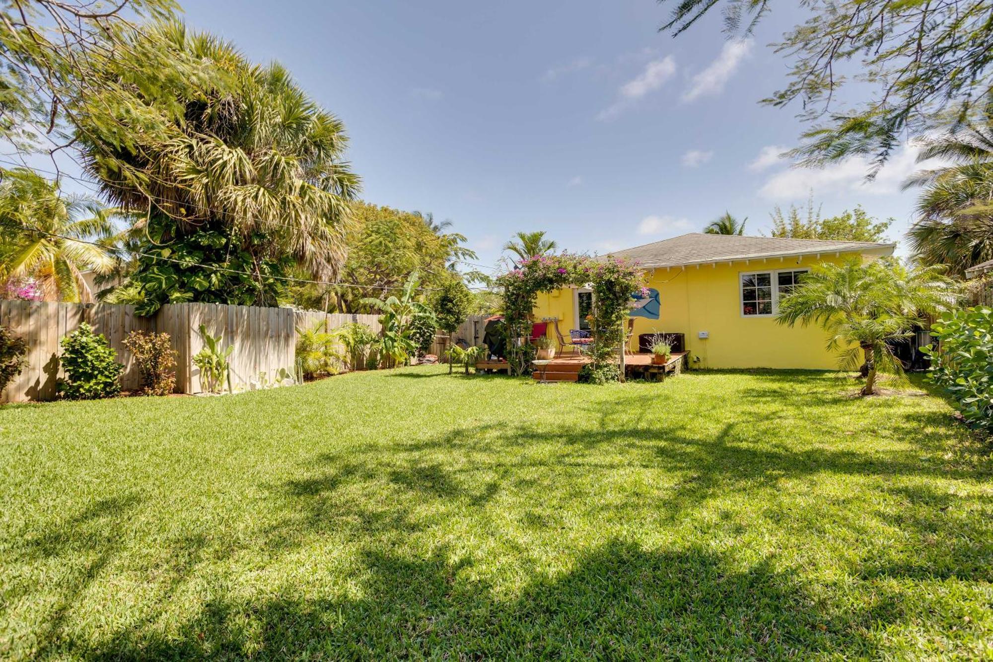 West Palm Beach Home With Fenced-In Yard And Deck! 外观 照片